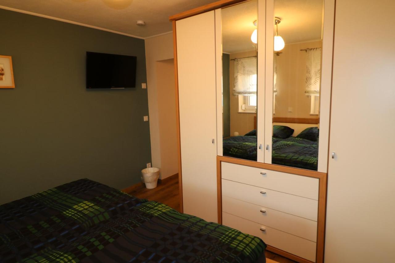 Ferienwohnung Am Pfaffenderbach Ralingen Exteriör bild